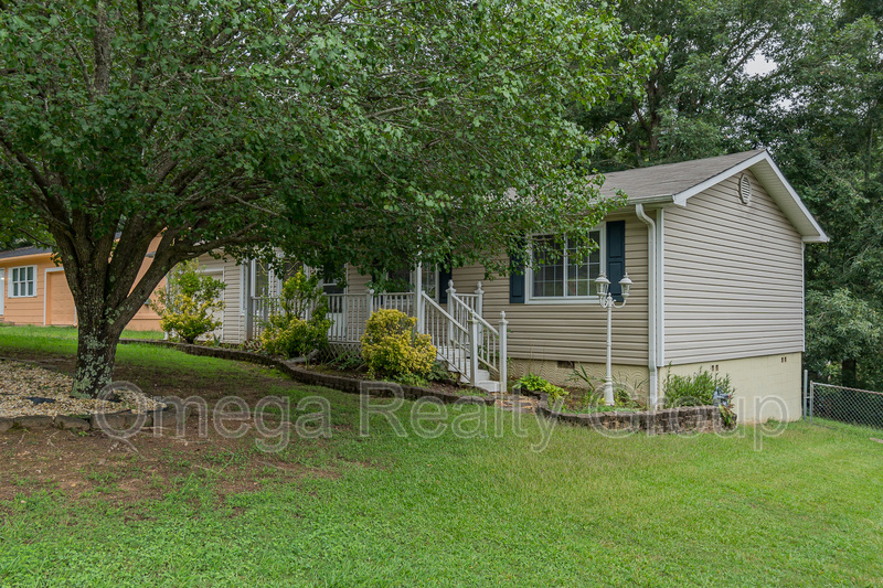 Pinson House: 5653 Cheryl Dr