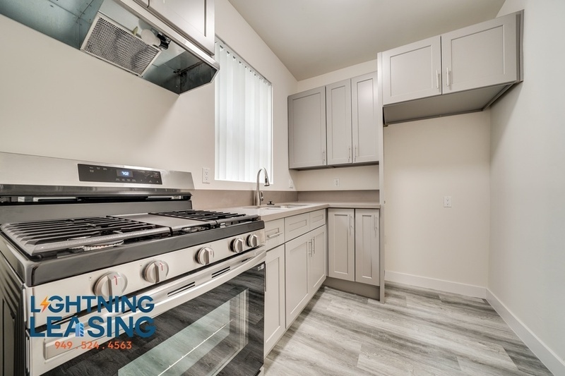 Los Angeles Condo: 341 S Alvarado St