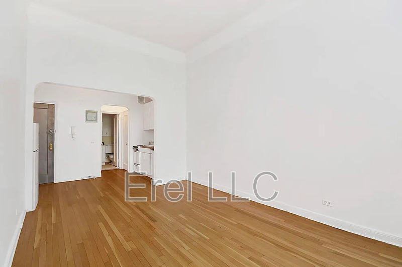 New York Condo: 104 E 37th St