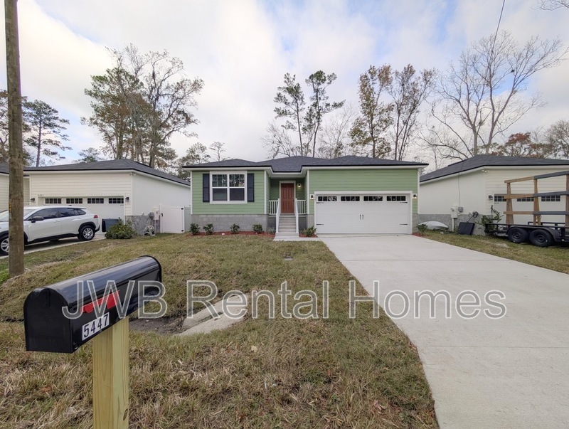 Jacksonville House: 5447 Wabash Blvd