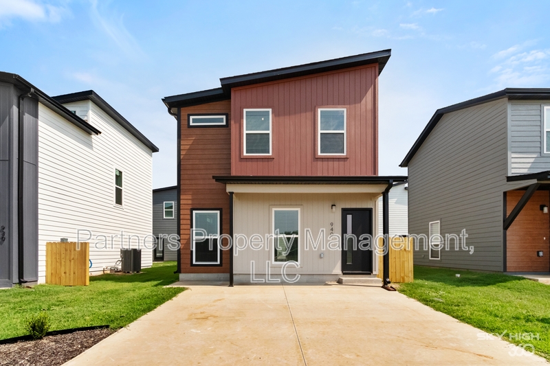 Centerton House: 940 Illinois Avenue