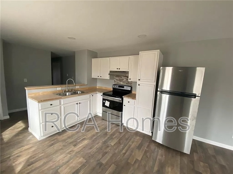 Indianapolis House: 834 West 26th Street - 834