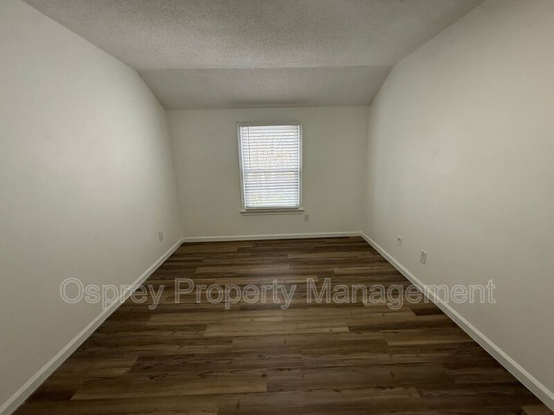 Elegant Residence in a Private Cul-de-Sac! "ASK ABOUT OUR ZERO DEPOSIT" - Photo 3