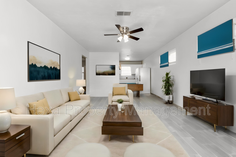 Houston Condo: 4679 Weaver Road