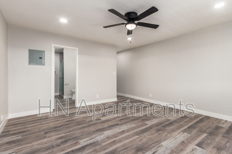 Phoenix House: 8639 N 7th St