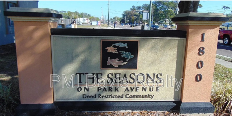 Orange Park Condo: 1800 Park Avenue