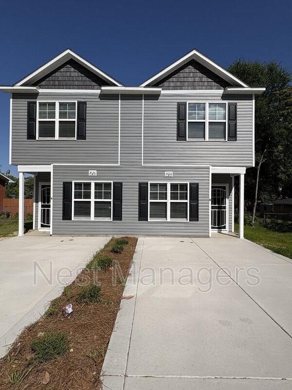 Fayetteville Townhome: 2026 - B Progress Street