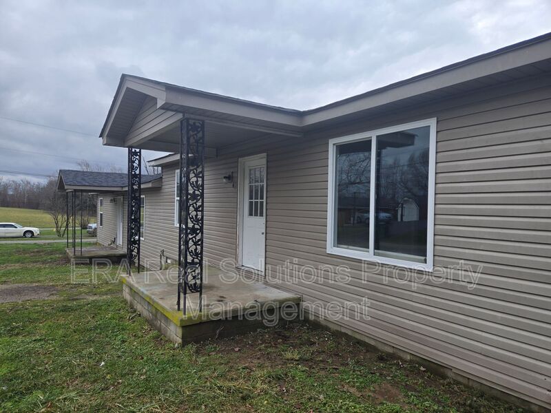 Leesburg Condo: 105 Forest Ave.