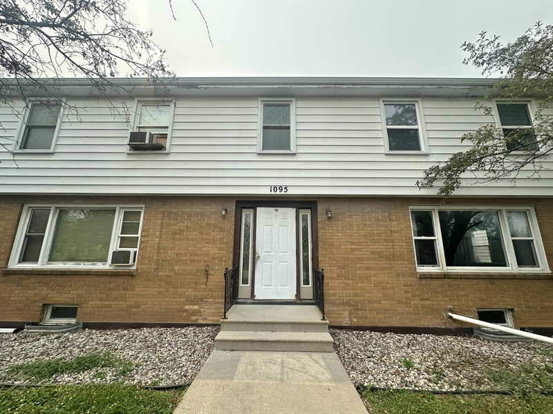 Neenah Condo: 1095 Gillingham Road - D