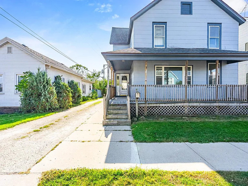 Fond du Lac Condo: 40-42 East 10th Street - 40
