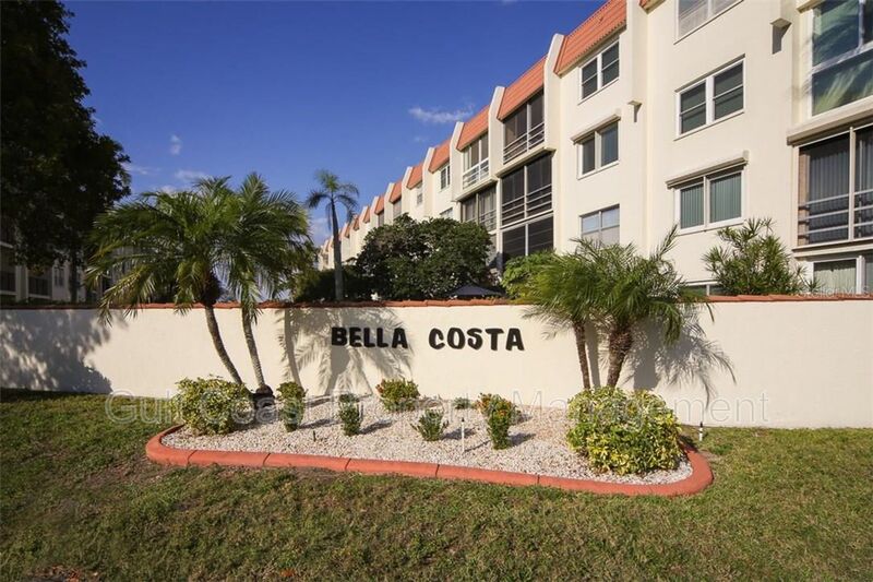 Venice House: 270 Santa Maria St