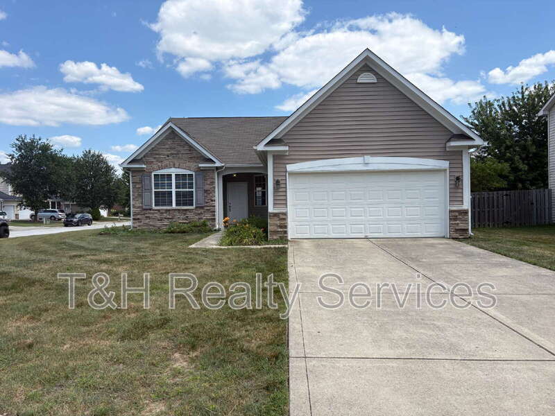Indianapolis House: 5935 Monticello Square Lane