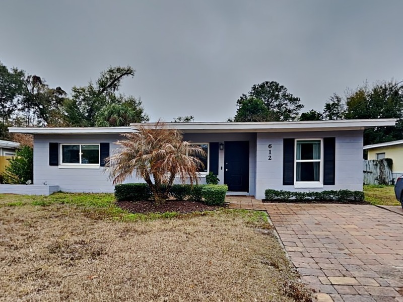 Altamonte Springs House: 612 Ridgewood St