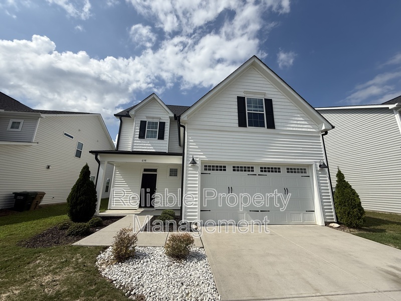 Clayton House: 658 Cupota Dr