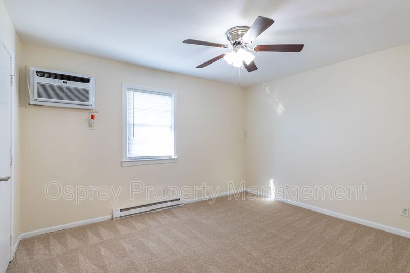 1 bedroom unit available for immediate move in!! - Photo 10