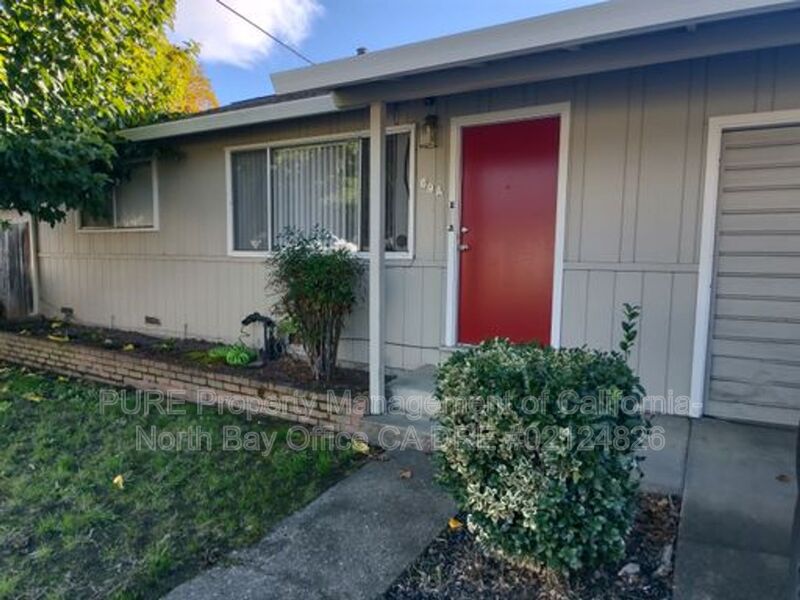 Ukiah Condo: 69 Lorraine St