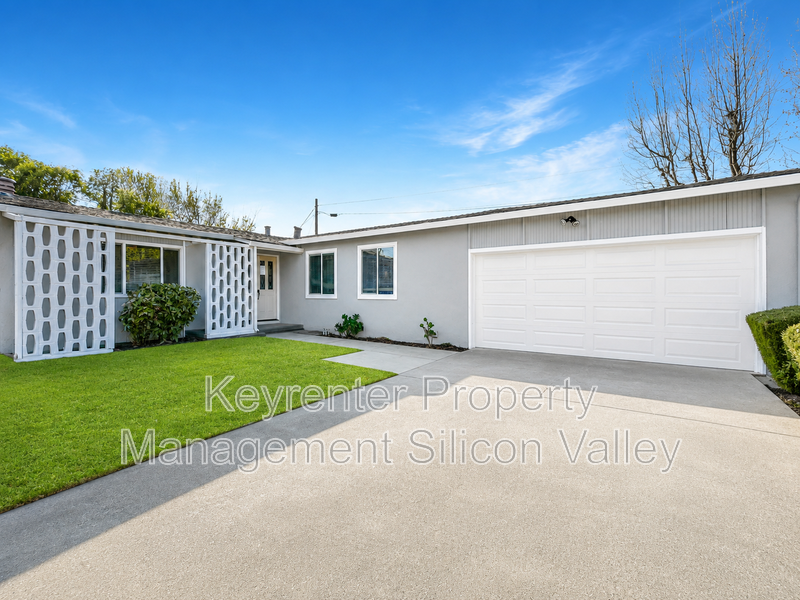 Cupertino House: 6772 John Drive