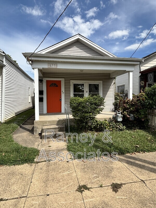 Louisville Condo: 837 E Burnett Ave