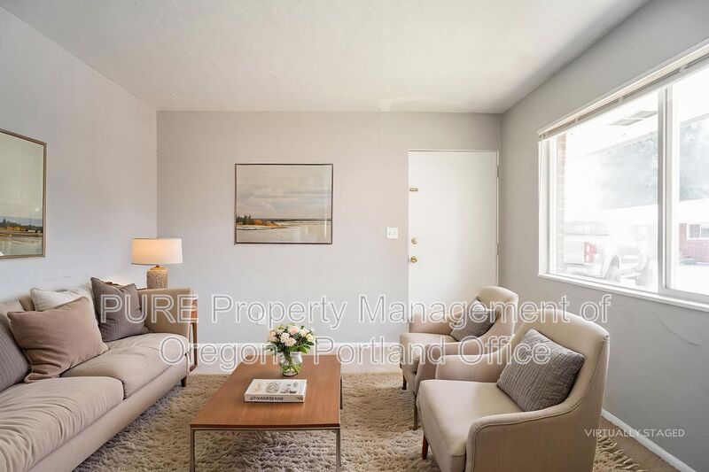 Hillsboro Condo: 1049 SE Walnut St.