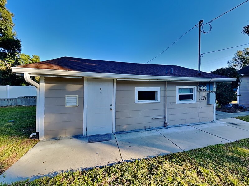 Orlando House: 1208 Francis Ave