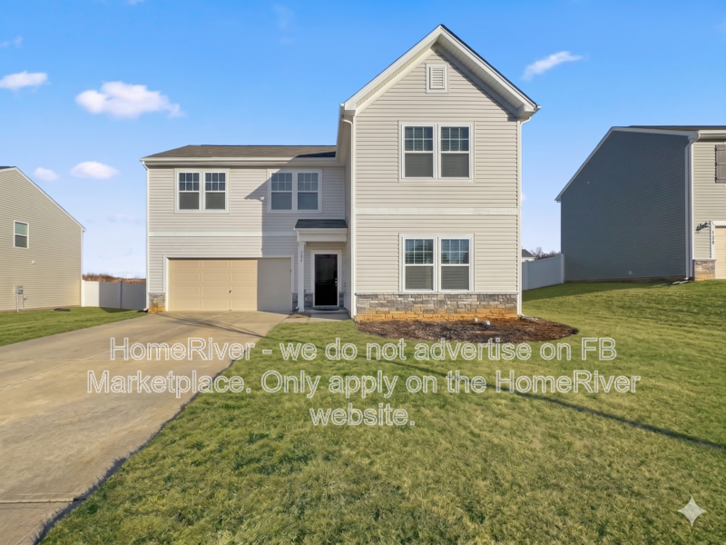 Gibsonville House: 124 Crosscut Ln
