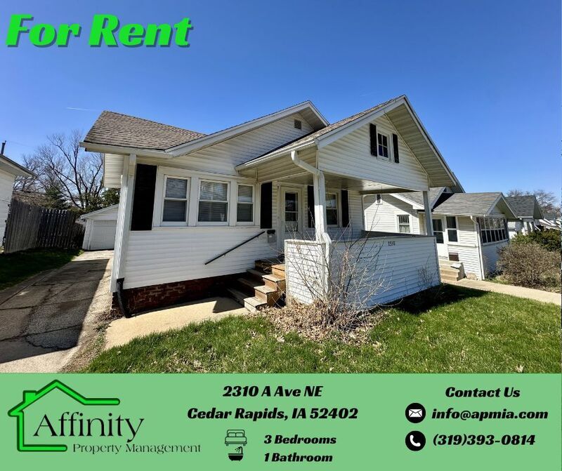 Cedar Rapids House: 2310 A Ave NE