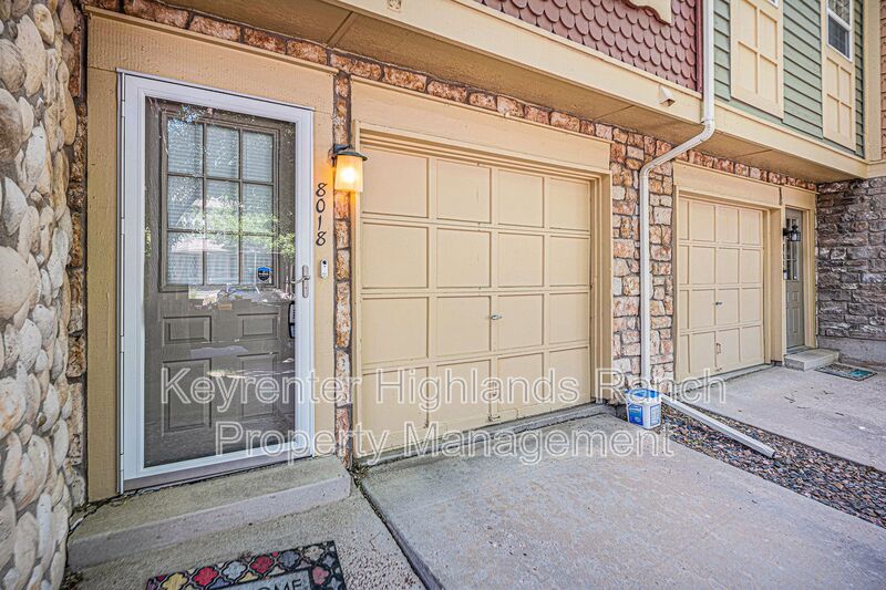 Centennial House: 8018 S Columbine Ct
