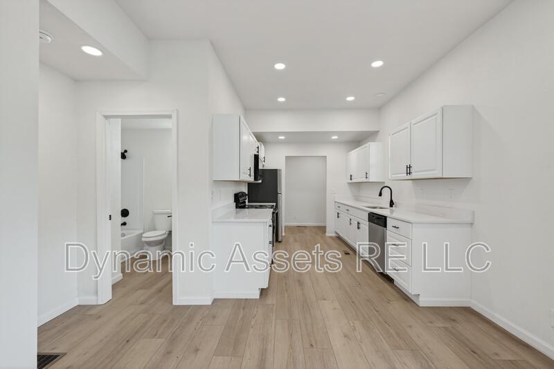 Pittsburg House: 544 E 23rd St