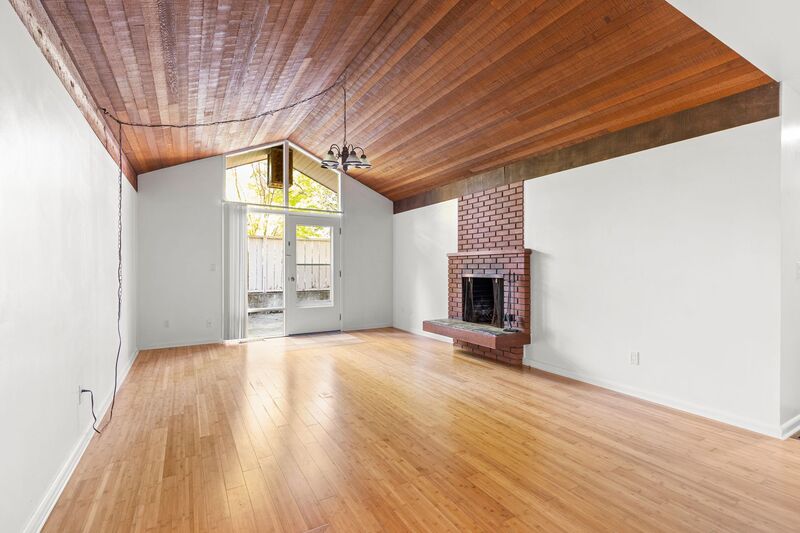 Portland Condo: 6780 SW Canyon Terr