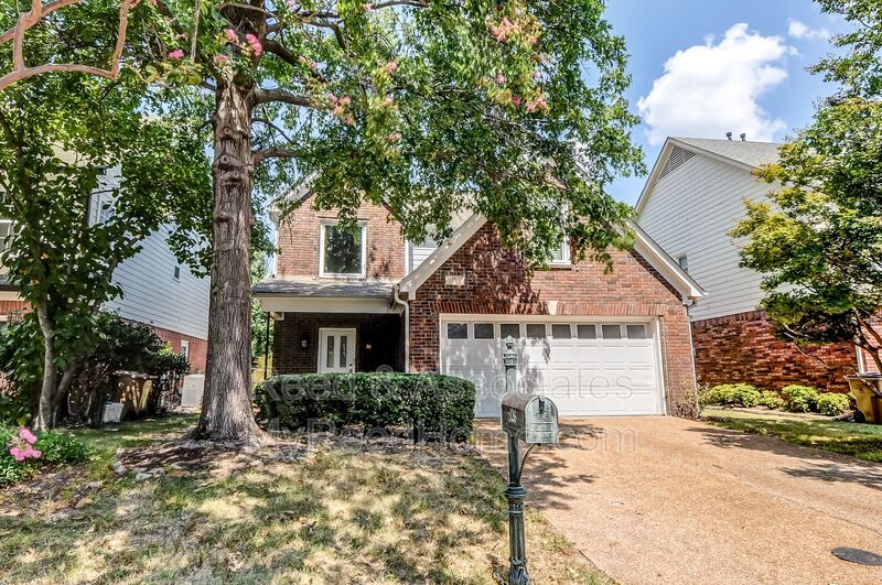 Memphis House: 126 Riverwalk Pl