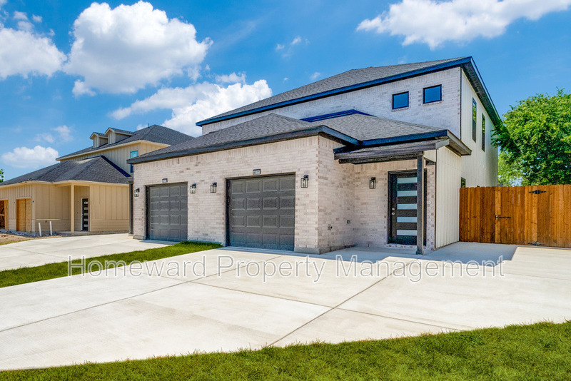 Fort Worth House: 8011 Doreen Avenue