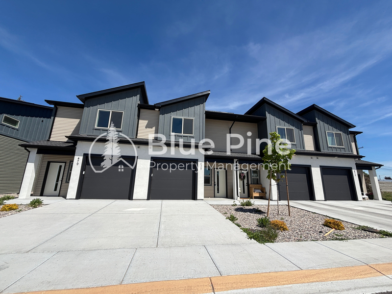 Idaho Falls Townhome: 477 Easy Street
