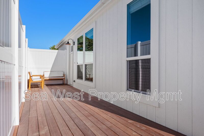 Encinitas House: 767 Del Riego Ave