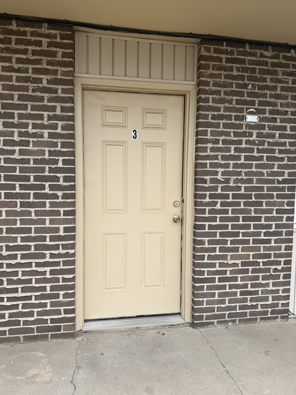Hutchinson Condo: 908 East 17th Avenue - E3