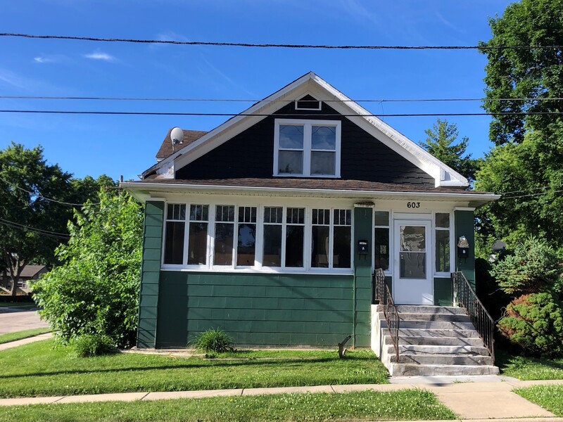 Elgin House: 603 Mill St