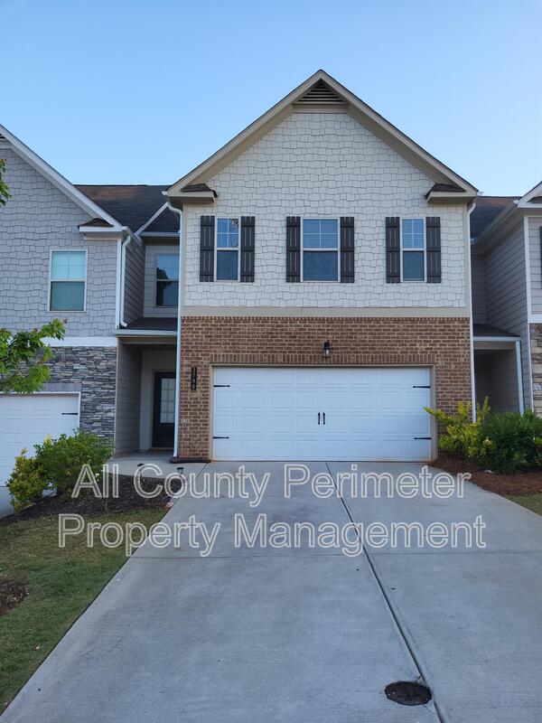 Oakwood Townhome: 3796 Prospect Point Drive