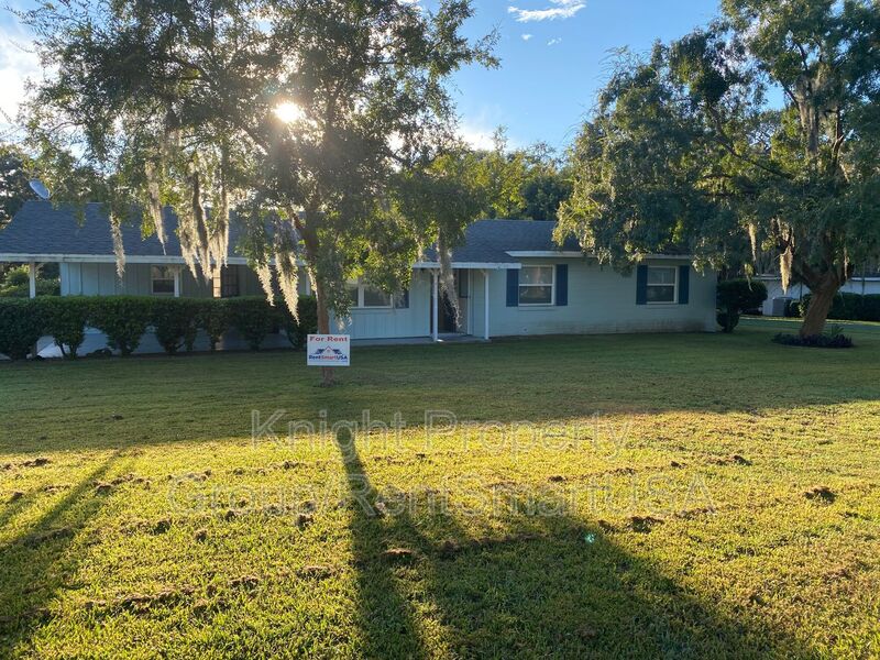 Request a Viewing for 1401 E. Crooked Lake Dr. Tenant Turner