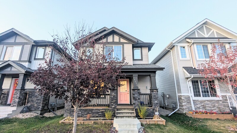 Edmonton House: 16008 13 Ave SW