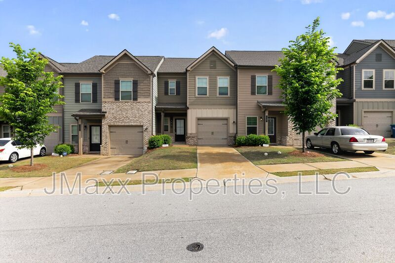 Atlanta House: 7151 Chara Lane