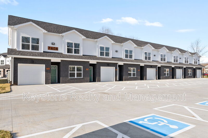 Clarksville Townhome: 760 C-110 Tracy Lane