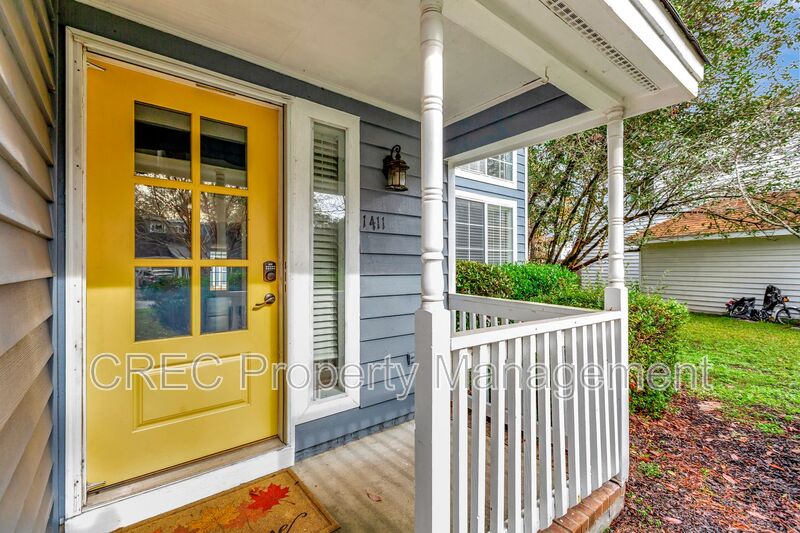 Mt Pleasant House: 1411 Oaklanding Rd