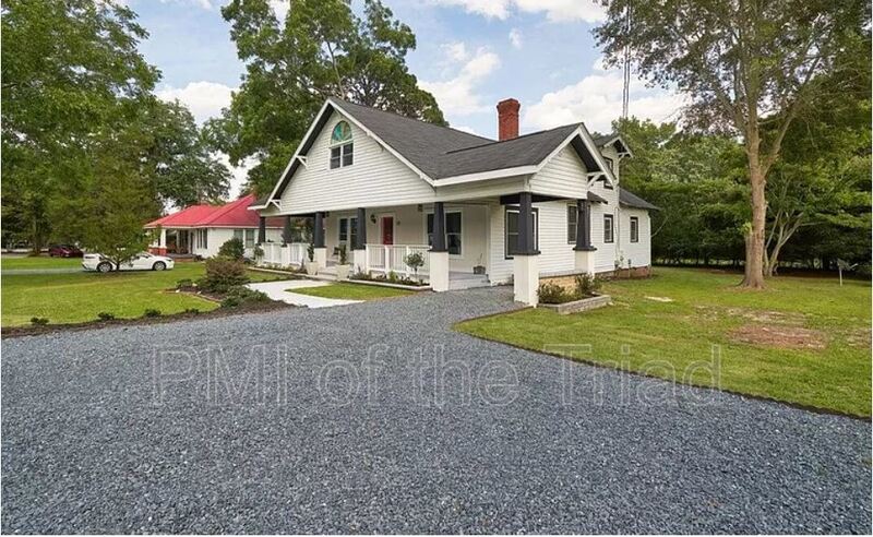 Vass House: 121 North Alma Street