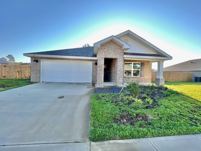 Crestview House: 5435 Jenee Court