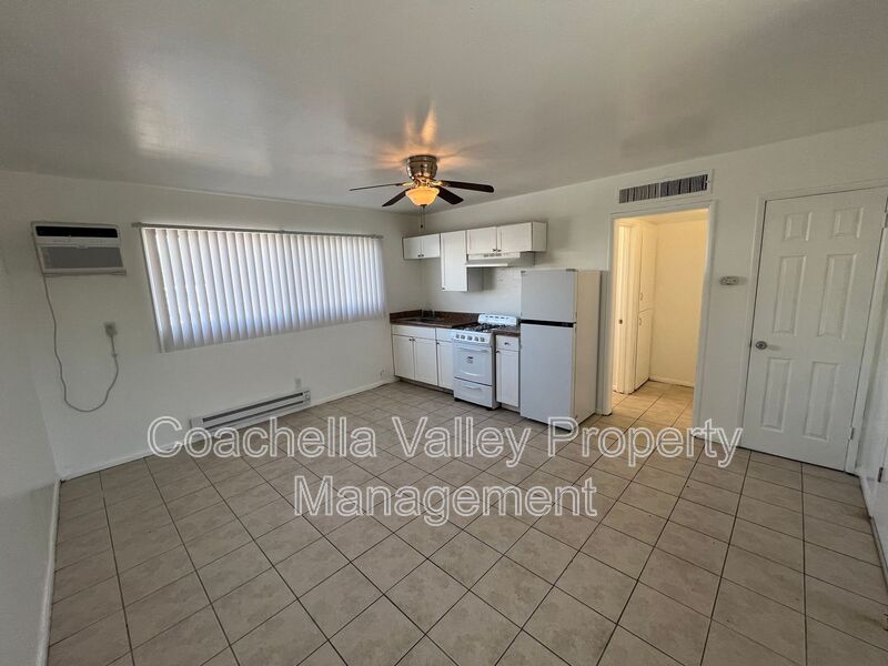Desert Hot Springs House: 66358 1st St