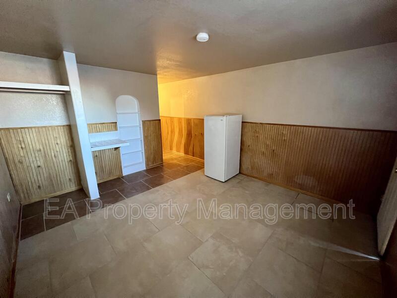 Moriarty House: 502 U.S. Route 66