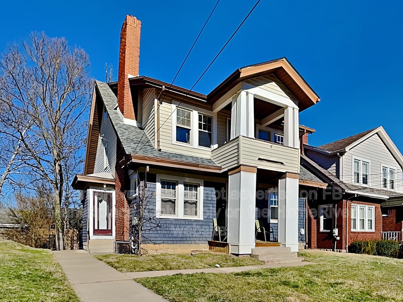 Bellevue Townhome: 124 Arch Ave