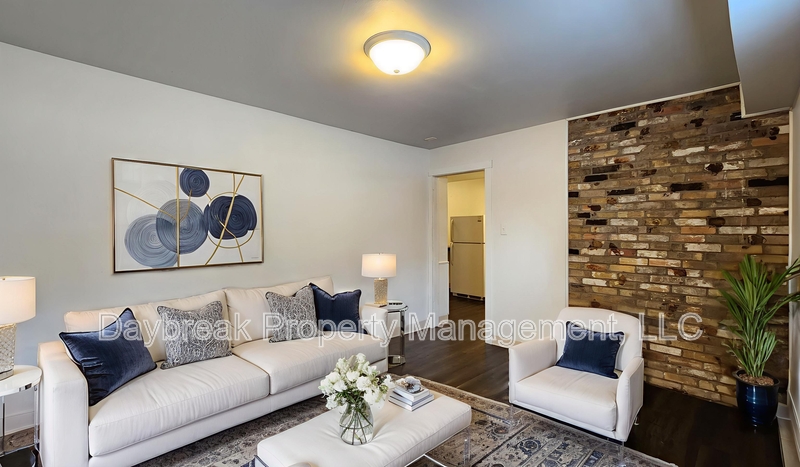 Fargo Condo: 611 9th Avenue North - 1