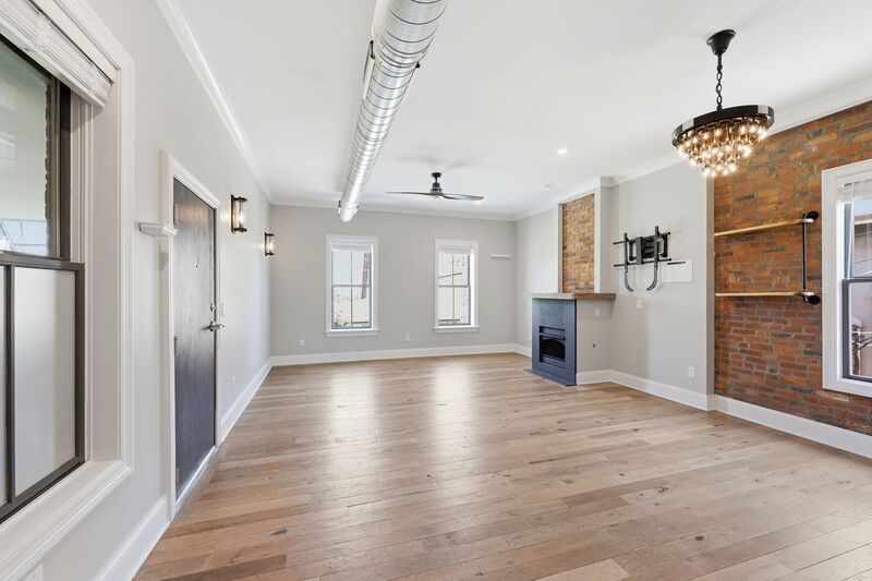 Columbus Condo: 175 E. Livingston Ave