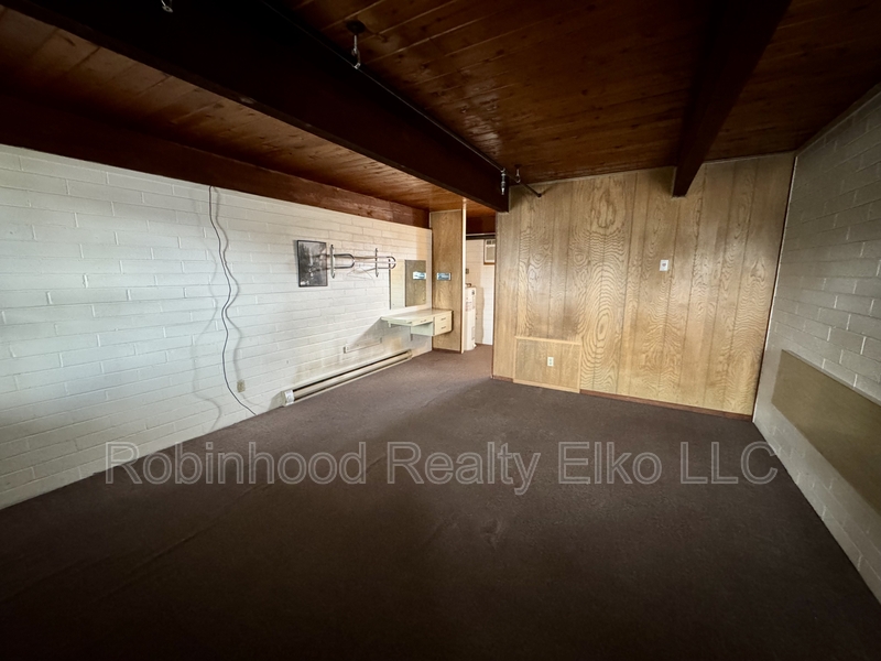 Wells Condo: 340 6th Street #19