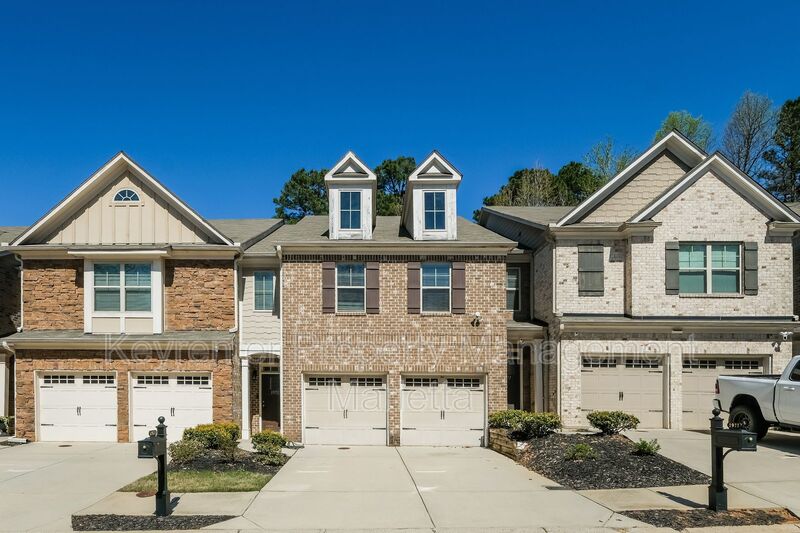 Marietta House: 1973 Brightleaf Way